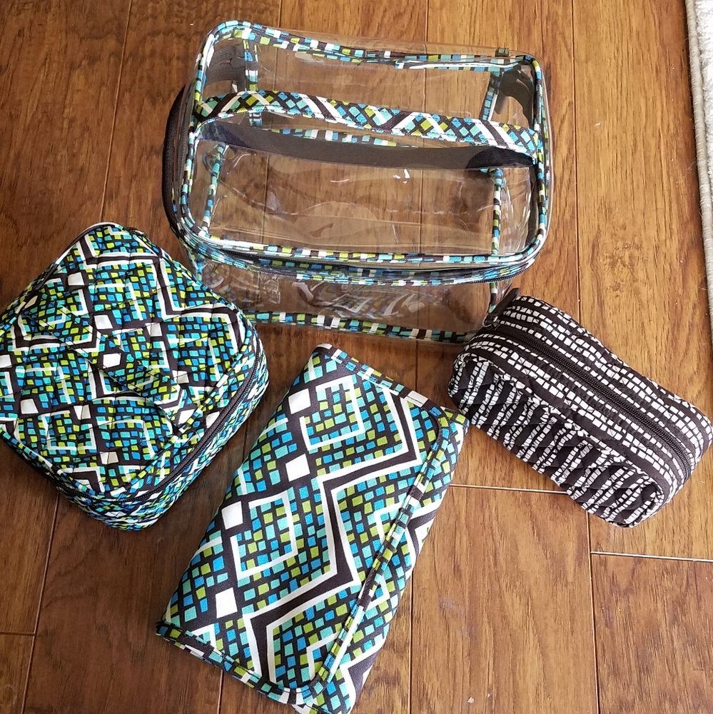 Vera Bradley 4 piece cosmetic set